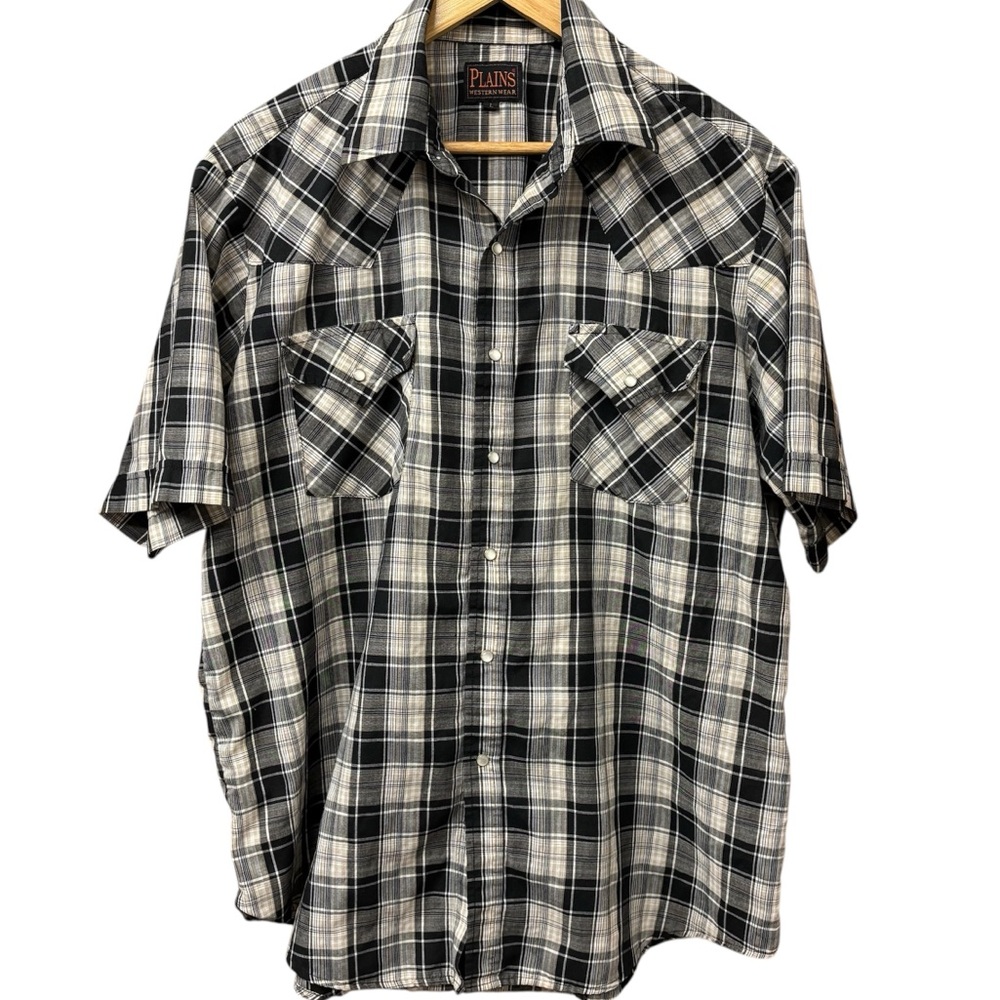 Plains Western Wear short sleeve plaid button down with pearlescent snaps, large